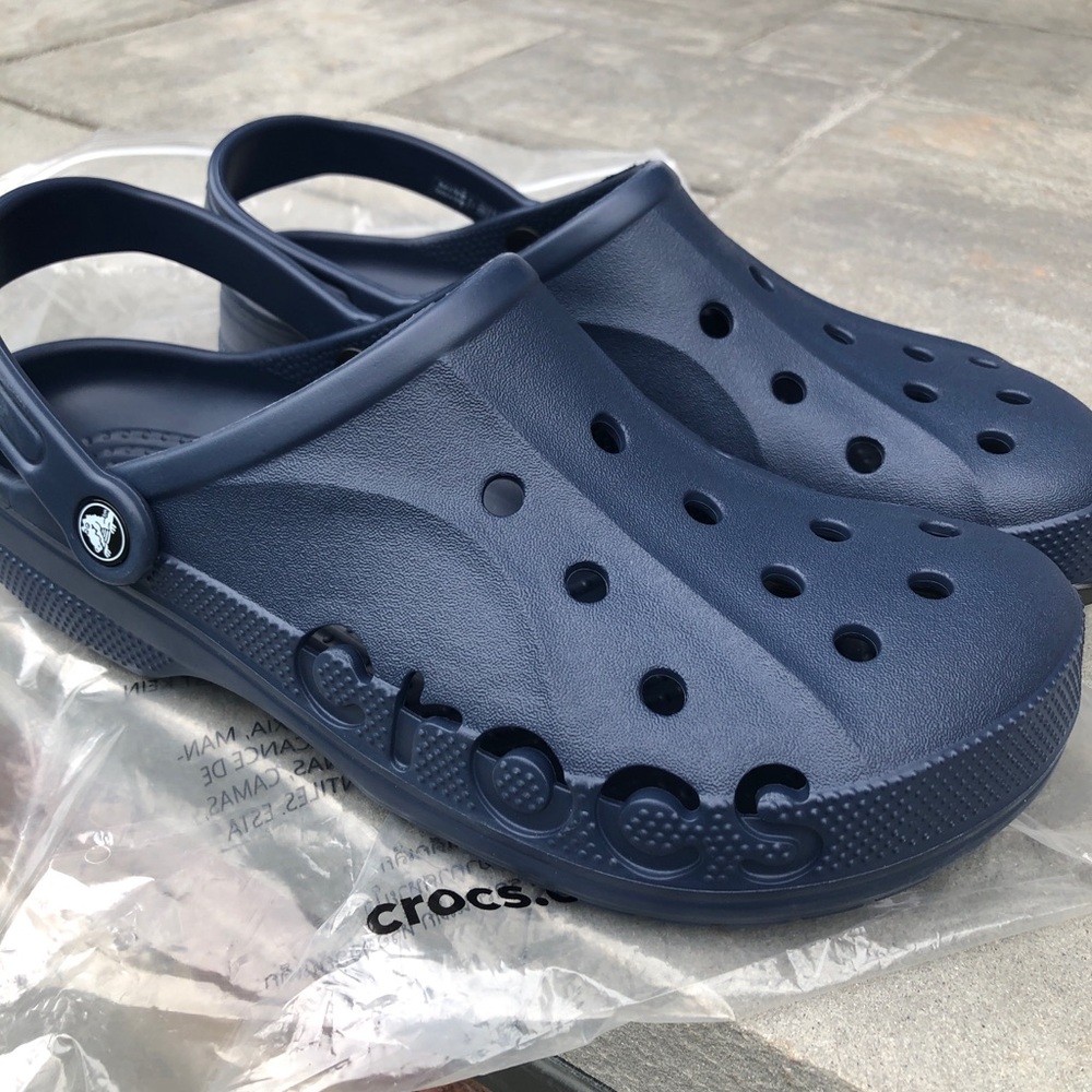 New Crocs Baya Clogs Men’s sz: 11